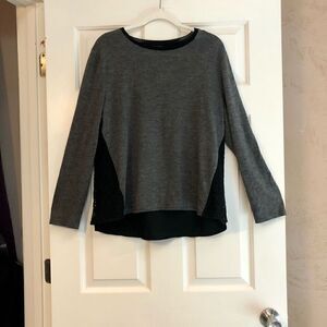 Ann Taylor Women's Gray Long Sleeve Knit Crochet Back with Black Lining Top Size